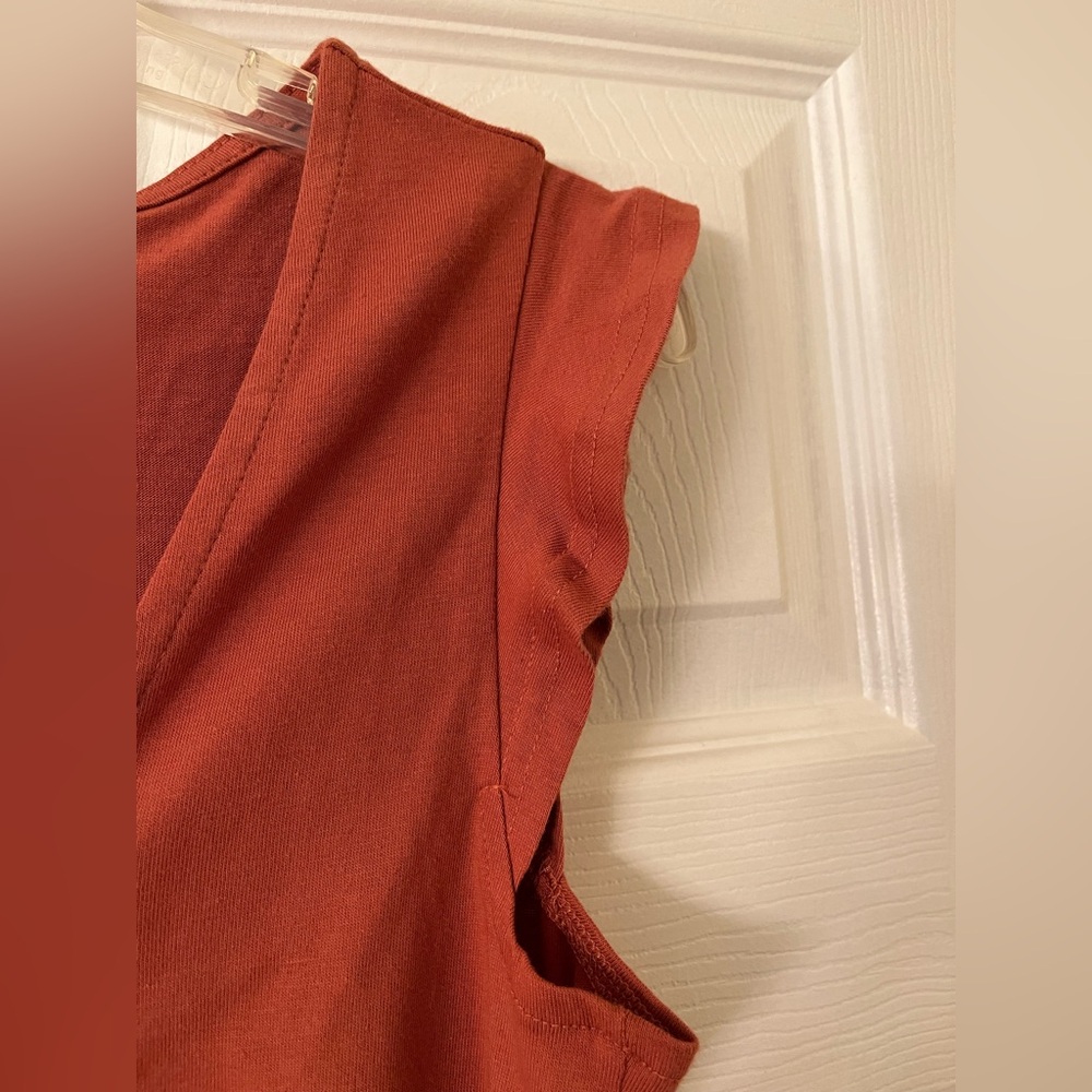 NWOT Roxy Flirty Vibe V-neck Top - Picture 8 of 11